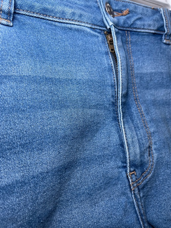 American Eagle Women’s Stretch Mom High Waisted Blue Denim Shorts Size 14 - Picture 10 of 16